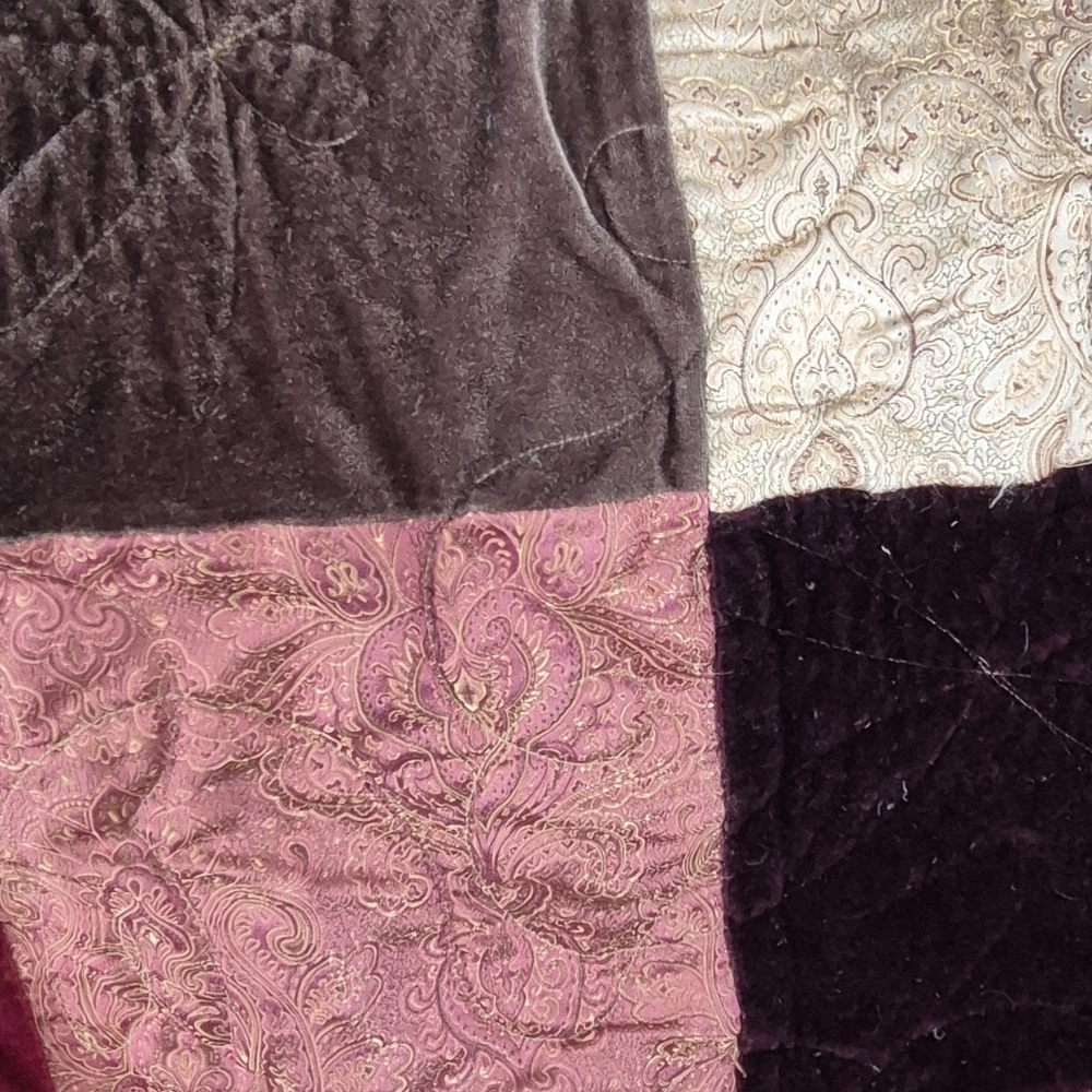 Queen Size Quilt - Picture 9 of 9